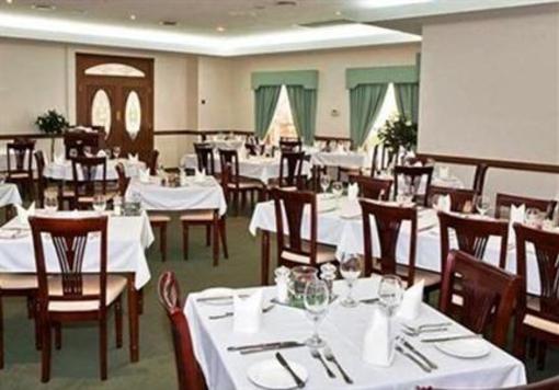 фото отеля Quality Inn Ambassador International Orange