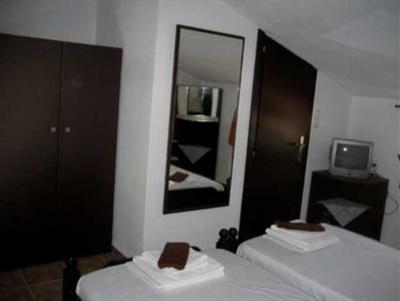 фото отеля Holiday House Hotel Skiathos