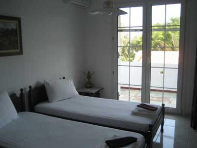 фото отеля Holiday House Hotel Skiathos