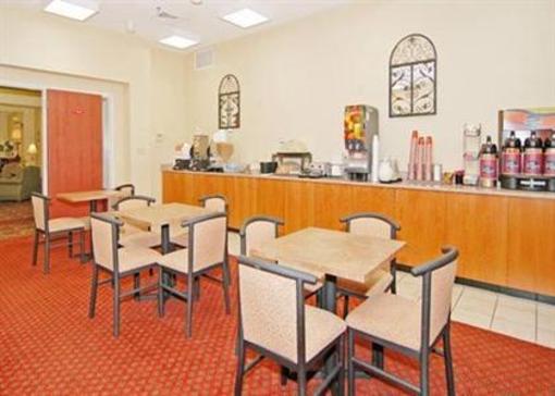 фото отеля Comfort Inn and Suites Cave City