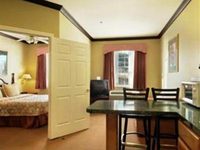 Days Inn & Suites DFW Airport South Fort Worth