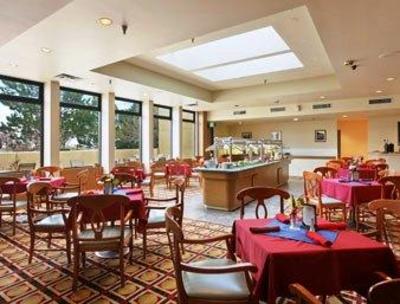 фото отеля Ramada Hotel & Suites Englewood/Denver South