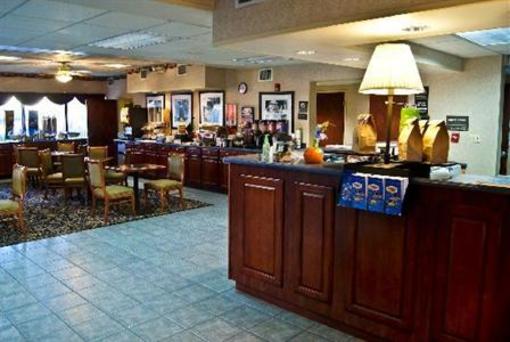 фото отеля Clarion Inn Cleveland