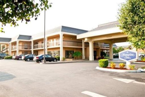 фото отеля Clarion Inn Cleveland