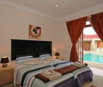 фото отеля 354 on York Avenue Guest House