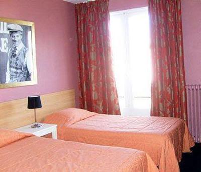 фото отеля Hotel Du Beffroi Calais