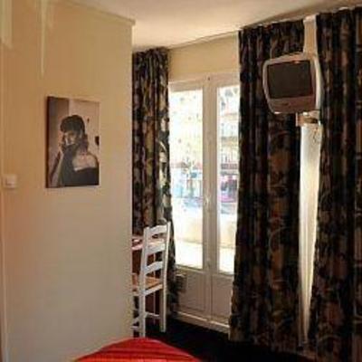 фото отеля Hotel Du Beffroi Calais