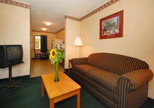 фото отеля Rodeway Inn & Suites Rehoboth Beach