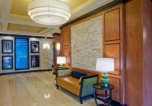 фото отеля Fairfield Inn & Suites Columbus (Mississippi)