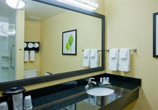 фото отеля Fairfield Inn & Suites Columbus (Mississippi)