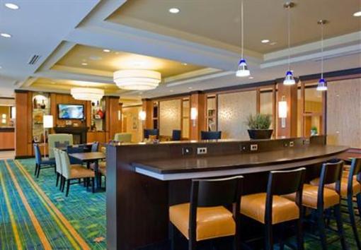 фото отеля Fairfield Inn & Suites Columbus (Mississippi)