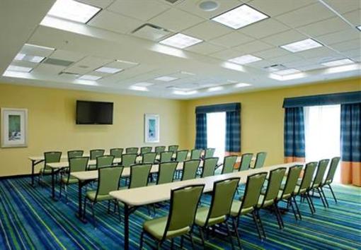 фото отеля Fairfield Inn & Suites Columbus (Mississippi)