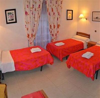 фото отеля Hostal La Banezana