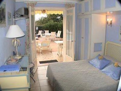 фото отеля Bed & Breakfast Villa Tricoli Les Issambres