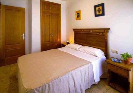 фото отеля Villa Petrix Apartamentos