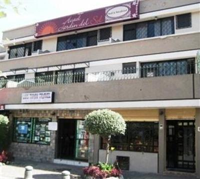 фото отеля Hostal Jardin del Sol Quito