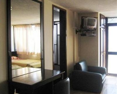 фото отеля Hostal Jardin del Sol Quito