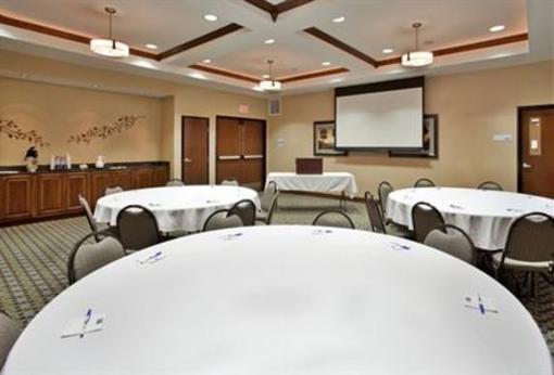 фото отеля Holiday Inn Express Hotel & Suites Pittsburg