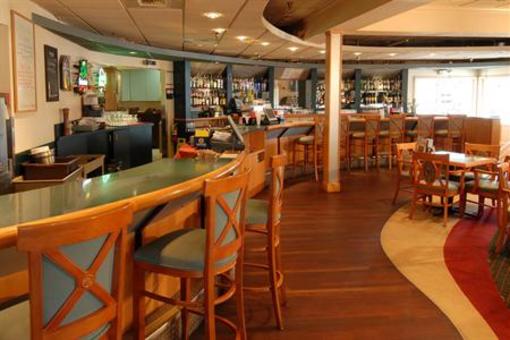 фото отеля BEST WESTERN PLUS Landing Hotel, Restaurant & Pub