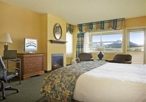 фото отеля BEST WESTERN PLUS Landing Hotel, Restaurant & Pub