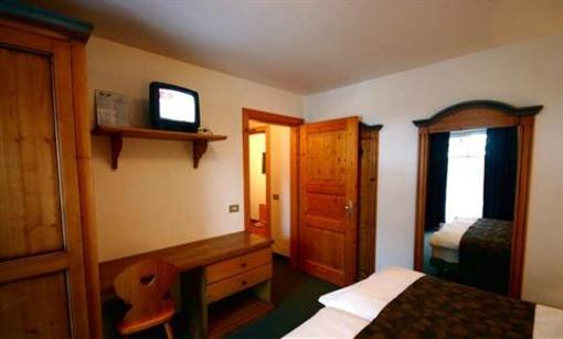 фото отеля Arnica Mountain Hotel