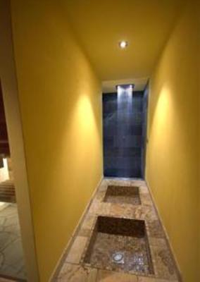 фото отеля Arnica Mountain Hotel