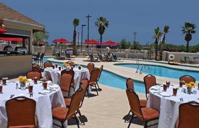 фото отеля Hilton Garden Inn Tucson Airport