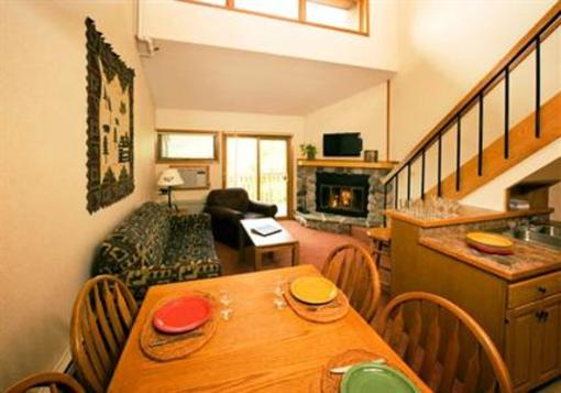 фото отеля Caribou Highlands Lodge