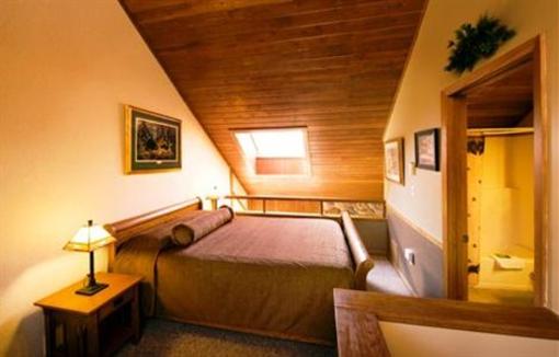 фото отеля Caribou Highlands Lodge