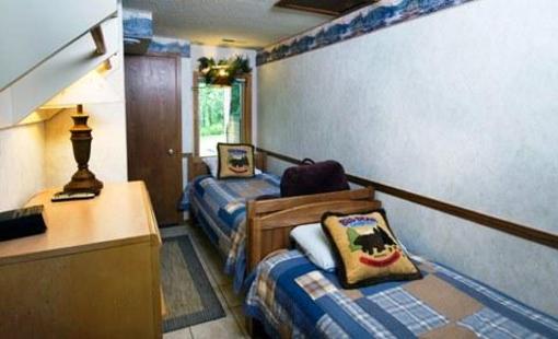 фото отеля Caribou Highlands Lodge