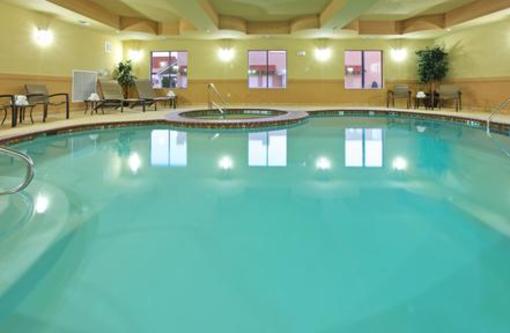 фото отеля Holiday Inn Express Hotel & Suites Paris