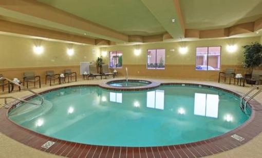 фото отеля Holiday Inn Express Hotel & Suites Paris