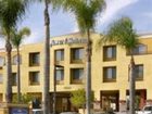 фото отеля Howard Johnson Express Inn Huntington Beach