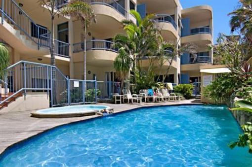 фото отеля Coolum Baywatch Resort