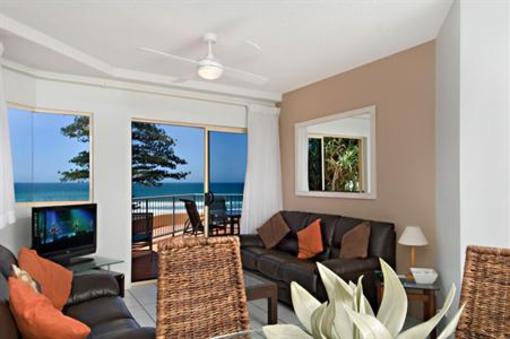 фото отеля Coolum Baywatch Resort