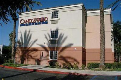 фото отеля Candlewood Suites Orange County Airport
