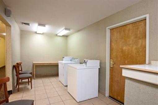 фото отеля Holiday Inn Express Barstow - Historic Route 66