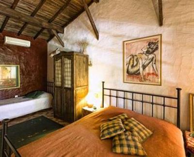 фото отеля Bakkhos Guesthouse Kusadasi