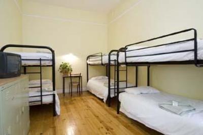 фото отеля Claremont Guesthouse Melbourne