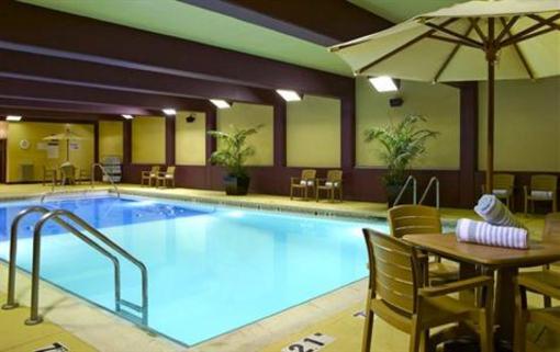 фото отеля Holiday Inn Kansas City SE Waterpark