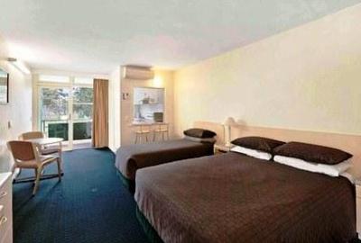 фото отеля Best Western Melbourne's Princes Park Motor Inn