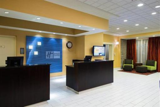 фото отеля Holiday Inn Express & Suites Boston - Cambridge