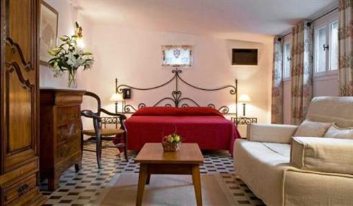 фото отеля Benvengudo Hotel Les Baux De Provence