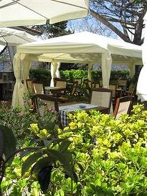 фото отеля Hotel Monterosso Alto