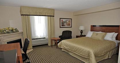 фото отеля Monte Carlo Inn - Barrie Suites