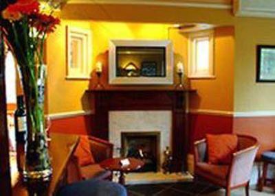 фото отеля Corner House Hotel Horley