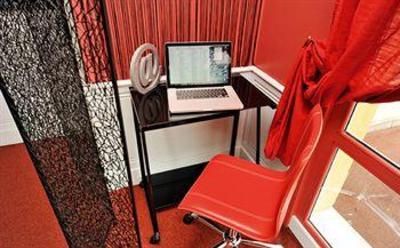фото отеля Park & Suites Maisons-Laffitte