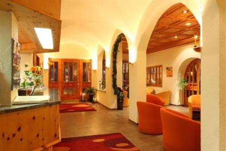 фото отеля Bernerhof Swiss Quality Hotel Kandersteg