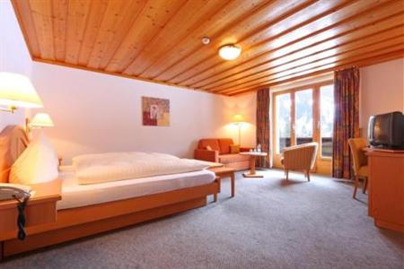 фото отеля Bernerhof Swiss Quality Hotel Kandersteg