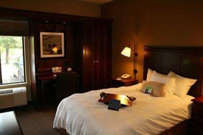 фото отеля Hampton Inn Madison East Towne Mall Area